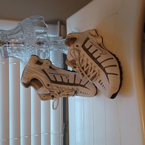 Nike Shox O'Leven Women's 6.5